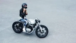 Rastreamento para Moto ou Seguro? Qual é a melhor opção?